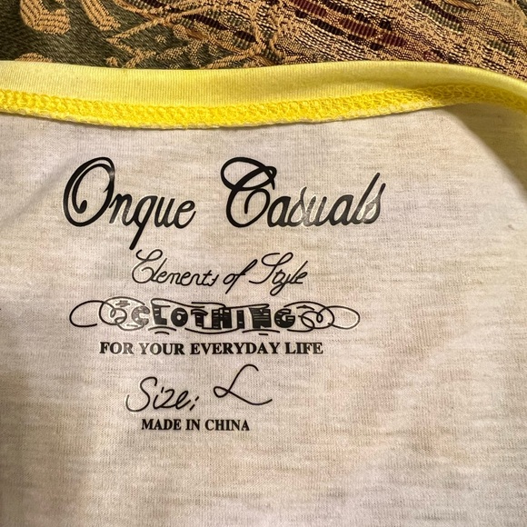 Onque Casuals Embellished V-Neck Top - Picture 4 of 4